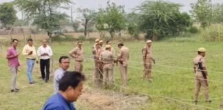 चलती ट्रेन से कूदकर भागे बदमाश, फिर गांव में चली ताबड़तोड़ गोलियां… आखिर कैसे हुआ दो अपराधियों का अंत? Firozabad News