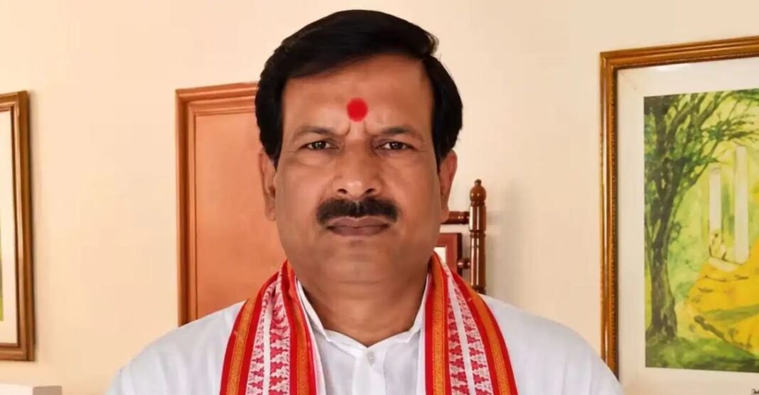 लालू यादव के सबसे भरोसेमंद चेहरों में शामिल नेता ने बदला पाला! अचानक BJP में हुए शामिल Mritunjay Tiwari