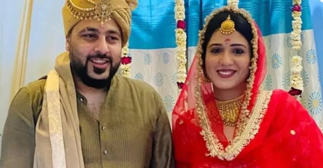 क्या दूसरी शादी के सिर्फ 4 महीने बाद आई रिश्ते में दरार? ईशा रिखी की एक पोस्ट ने बढ़ाईं अटकलें ईशा रिखी