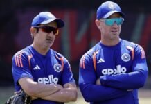 टीम इंडिया के कोच ने अचानक छोड़ा पद, इस्तीफा देकर फिर KKR में करेंगे वापसी Ryan ten Doeschate