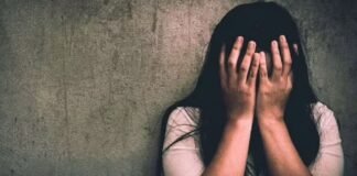 पिता पर लगे ऐसे आरोप कि कांप उठे लोग! बेटी ने खुद को लगाई आग, अस्पताल में जिंदगी की जंग Odisha News