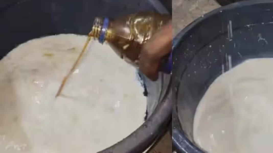क्या सिर्फ पानी और केमिकल से बन रहा है दूध? वायरल वीडियो ने बढ़ाई लोगों की चिंता, जानिए पूरा मामला दूध