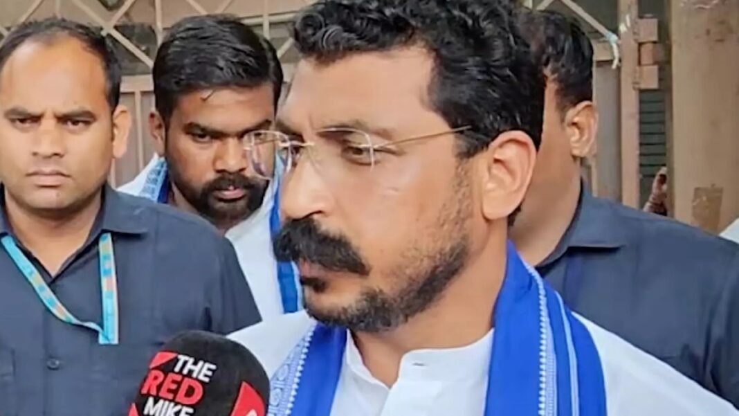 ‘पीएम जी, प्यार से मानिए या…’: चंद्रशेखर आजाद ने 15 दिन के अल्टीमेटम के साथ खत्म किया धरना चंद्रशेखर आजाद
