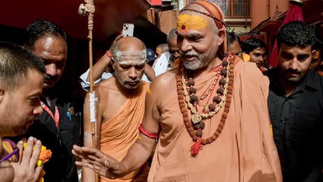 शंकराचार्य के नाम पर कौन रच रहा था साजिश? हाईकोर्ट पहुंचा मामला, सरकार से मांगी गई बड़ी रिपोर्ट शंकराचार्य