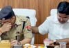 SP केके बिश्नोई को संभल से मिली ऐसी विदाई, आंखों में आंसू और गाड़ी को धक्का देते दिखे अधिकारी SP केके बिश्नोई