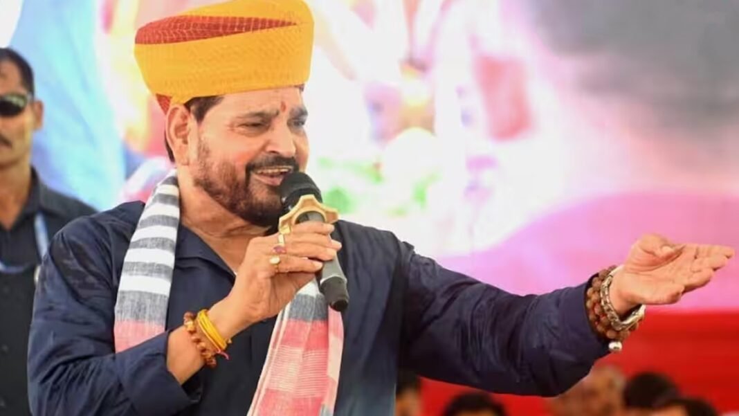 अदालत से राहत मिलते ही अयोध्या पहुंचे बृजभूषण शरण सिंह, स्वागत के बीच एक शब्द बोलकर निकल गए! बृजभूषण शरण सिंह