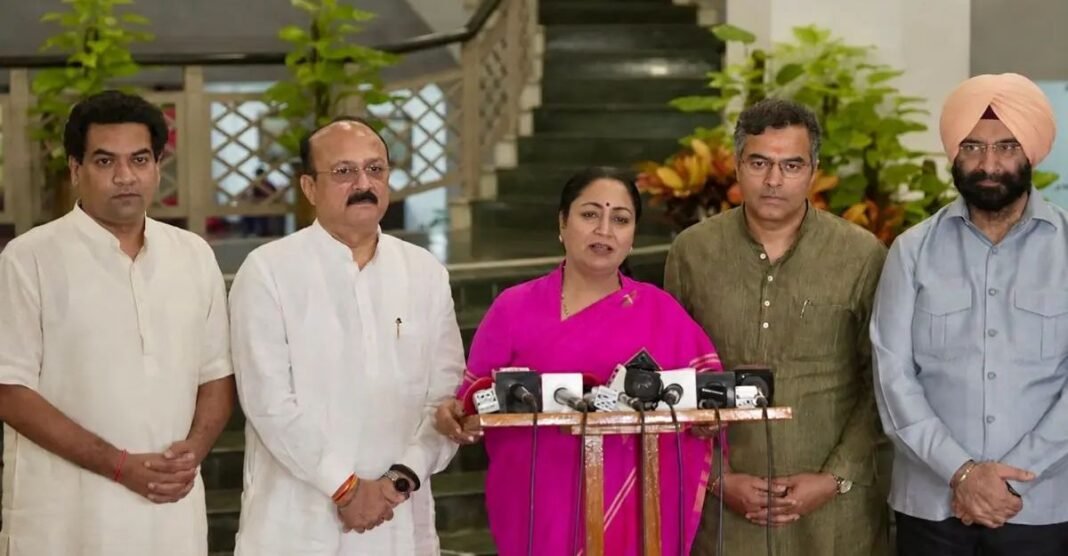 दिल्ली की महिलाओं के लिए बड़ी खुशखबरी! आज से शुरू हुए रजिस्ट्रेशन, लेकिन इन लोगों को नहीं मिलेगा ₹2,500 का लाभ दिल्ली सरकार