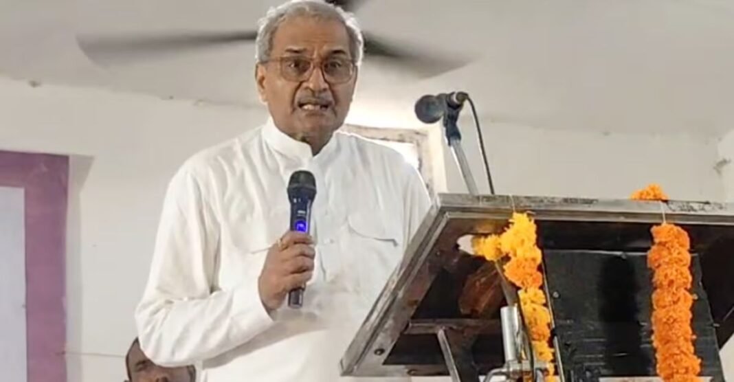 E20 विवाद पर BJP सांसद का फूटा गुस्सा, विरोध करने वालों से पूछा- ‘शुद्ध पेट्रोल क्या तुम्हारे बाप के…’ BJP सांसद जनार्दन मिश्रा
