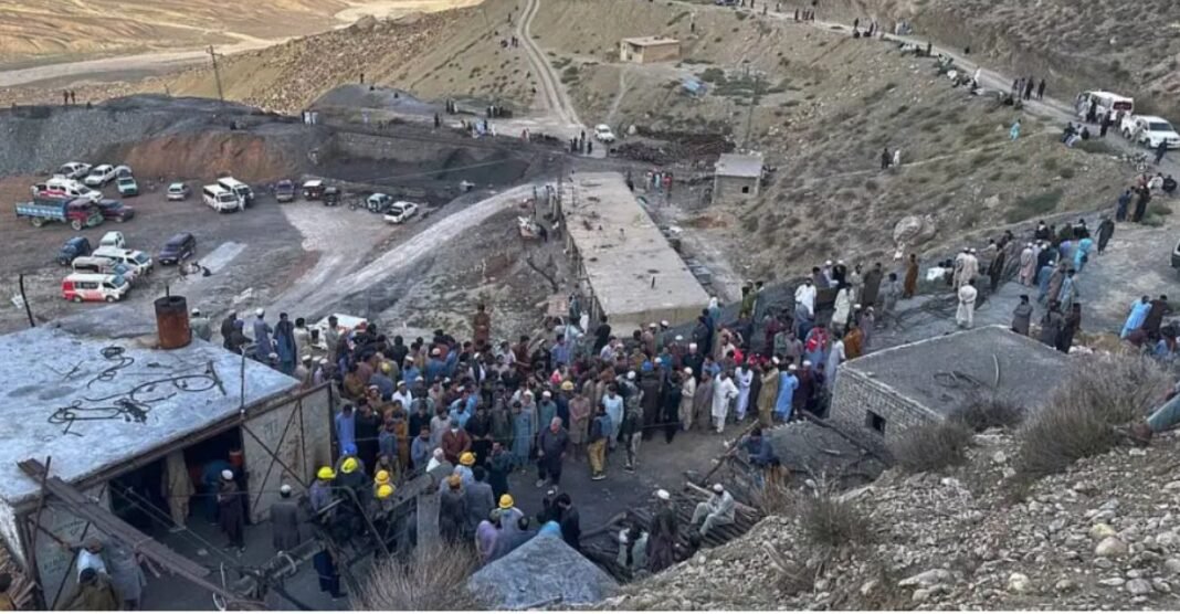 अंधेरे कुएं में मौत का तांडव! 4,000 फीट नीचे मीथेन गैस फटने से थर्राई खदान, 32 लाशें मिलने से मची चीख-पुकार पाकिस्तान