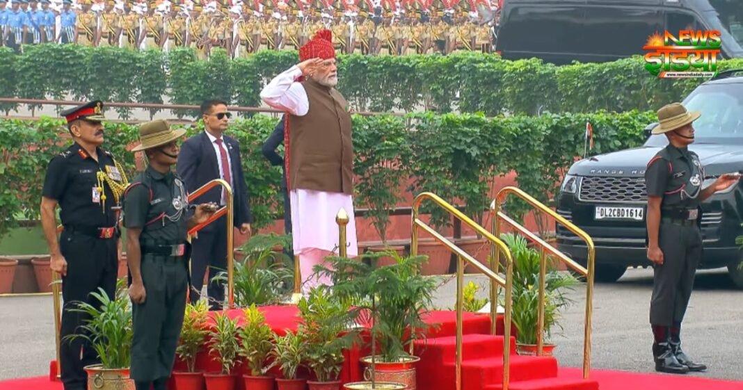15 अगस्त पर लाल किले में दिखा नया इतिहास, PM मोदी के सामने पहली बार हुआ ऐसा PM Modi