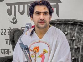 ‘गंदा खाना हमको पसंद नहीं…’ दुर्गा पूजा से पहले धीरेंद्र शास्त्री का बयान, बंगाल में छिड़ा नया विवाद धीरेंद्र शास्त्री