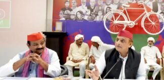 3000 से ज्यादा वोटर या फर्जी एंट्री? इटावा की लिस्ट देखकर सपा ने चुनाव आयोग से पर दी ये बड़ी मांग इटावा