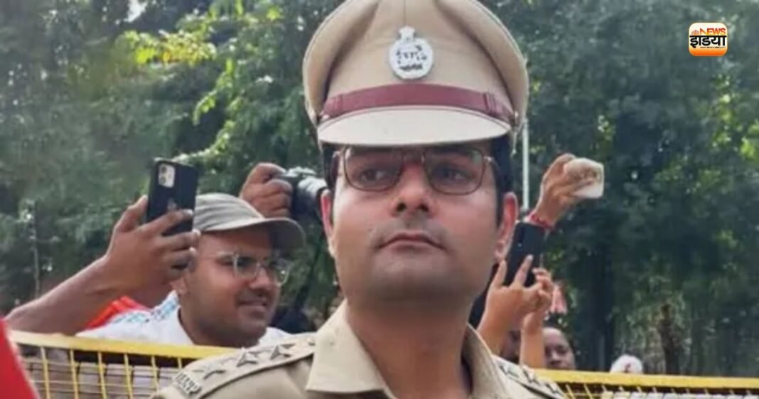 ACP विवेक भगत को मिलने वाला बड़ा चार्ज क्यों रोका गया? महिला पत्रकार विवाद के बीच दिल्ली सरकार का बड़ा फैसला ACP विवेक भगत