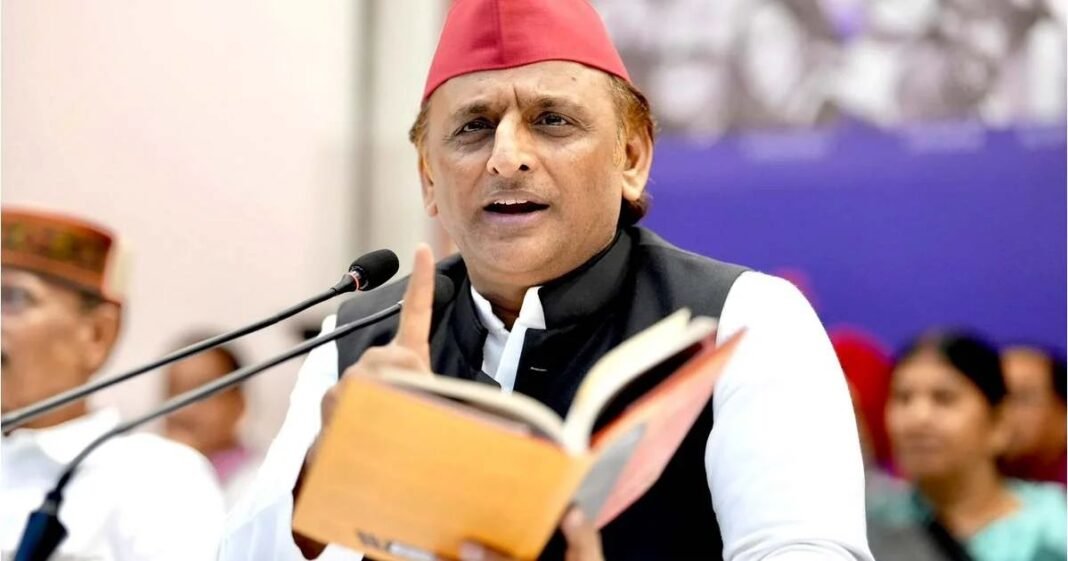 UP में अखिलेश यादव का नया चुनावी फॉर्मूला, हर जिले के लिए अलग प्लान से किसे मिलेगी चुनौती? अखिलेश यादव
