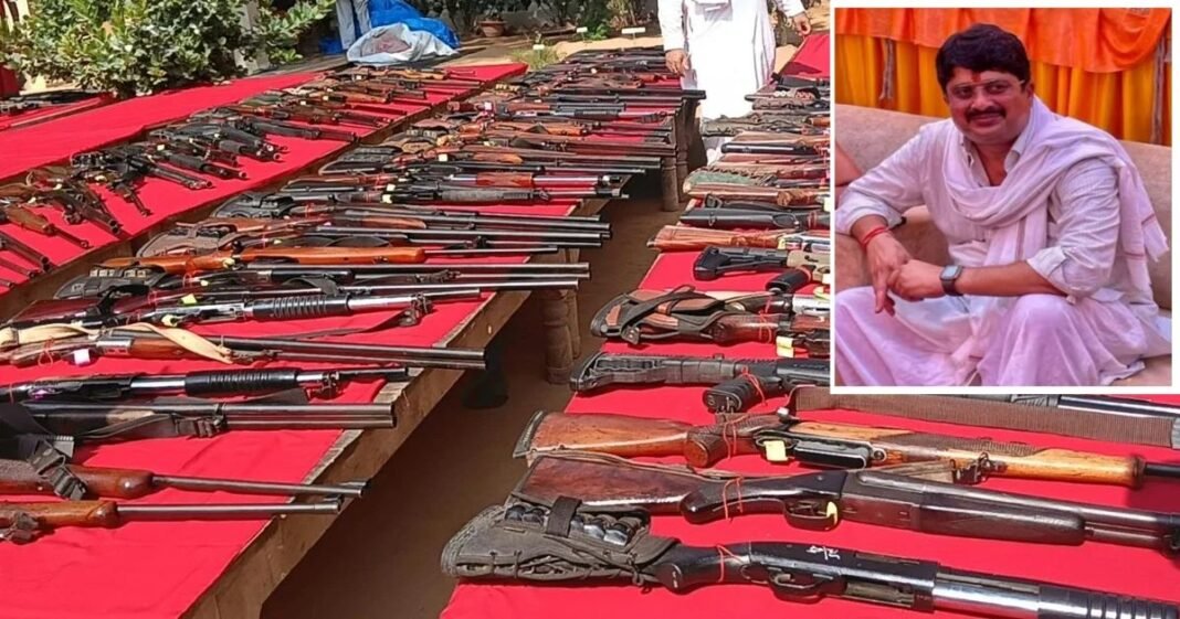 राजा भैया के महल में सजे सैकड़ों हथियार, शस्त्र पूजन के पीछे क्या है पूरा मामला? राजा भैया
