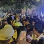 गोरखपुर में दुर्गा विसर्जन में हाईटेंशन तार से टकराया मूर्ति का फ्रेम, 3 भाइयों की मौत; 9 झुलसे गोरखपुर