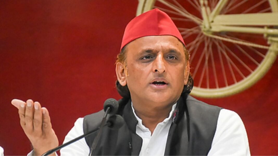 “अब सिर्फ टैंक आना बाकी…” जंतर-मंतर पर भारी सुरक्षाबल देख भड़के अखिलेश यादव अखिलेश यादव
