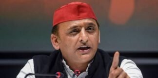 कांग्रेस के 200 सीटों वाले पोस्टर पर क्यों भड़के अखिलेश यादव? बीजेपी पर लगाए गंभीर आरोप अखिलेश यादव