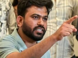 दिल्ली पहुंचते ही अभिजीत दीपके का बड़ा ऐलान, बोले- ‘हिम्मत है तो मुझे भी जेल में डालो’ अभिजीत दीपके