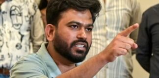 दिल्ली पहुंचते ही अभिजीत दीपके का बड़ा ऐलान, बोले- ‘हिम्मत है तो मुझे भी जेल में डालो’ अभिजीत दीपके
